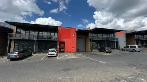 447 Epson Avenue, North Riding